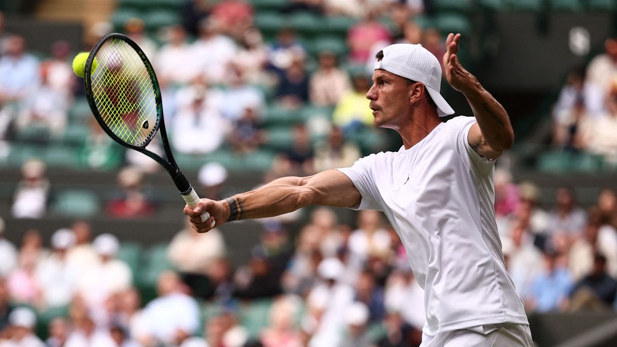 Fucsovics veresége után ugrált örömében egy labdarúgó Wimbledonban + videó