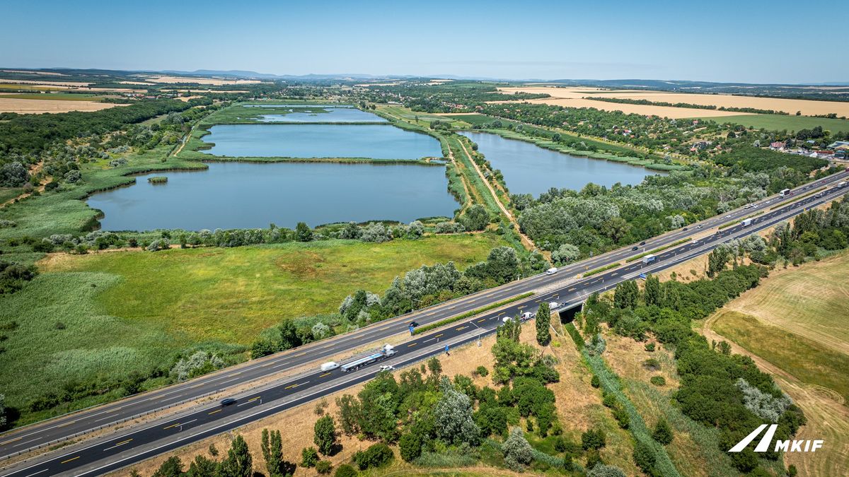 Jó hír: megszűnhetnek a dugók az M7-esen