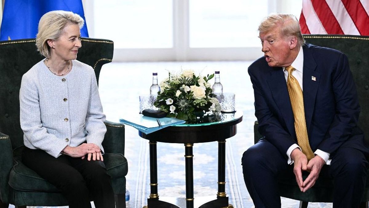 Donald Trump Ursula von der Leyennel tárgyal