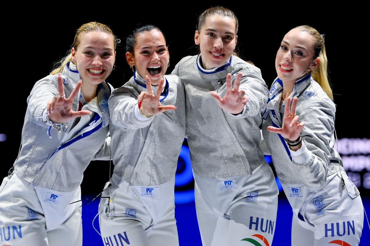 Battai Sugár, Szűcs Luca, Pusztai Liza és Katona Renáta megszerezte a bronzérmet Japán ellen a vívó-vb-n