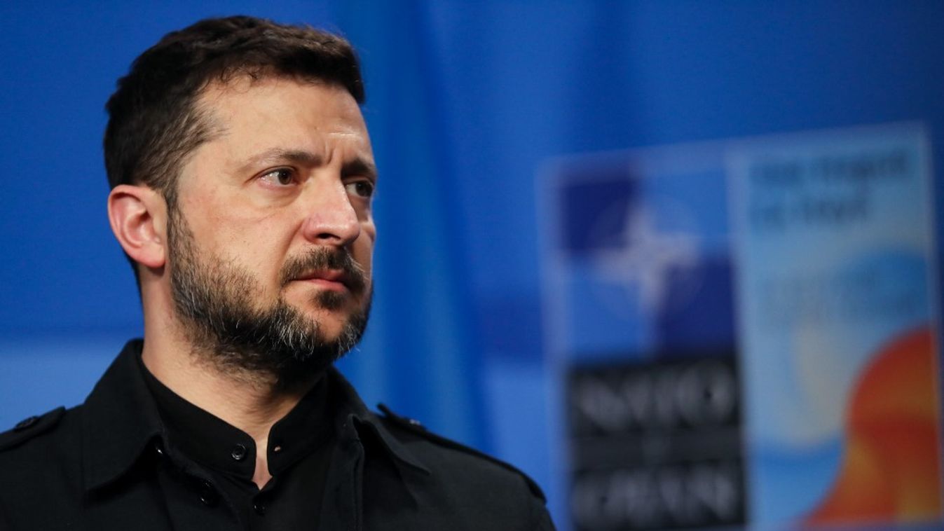 Volodimir Zelenszkij, Ukrajna elnöke részt vesz a NATO csúcstalálkozóján a hágai Világfórumon, Hollandiában