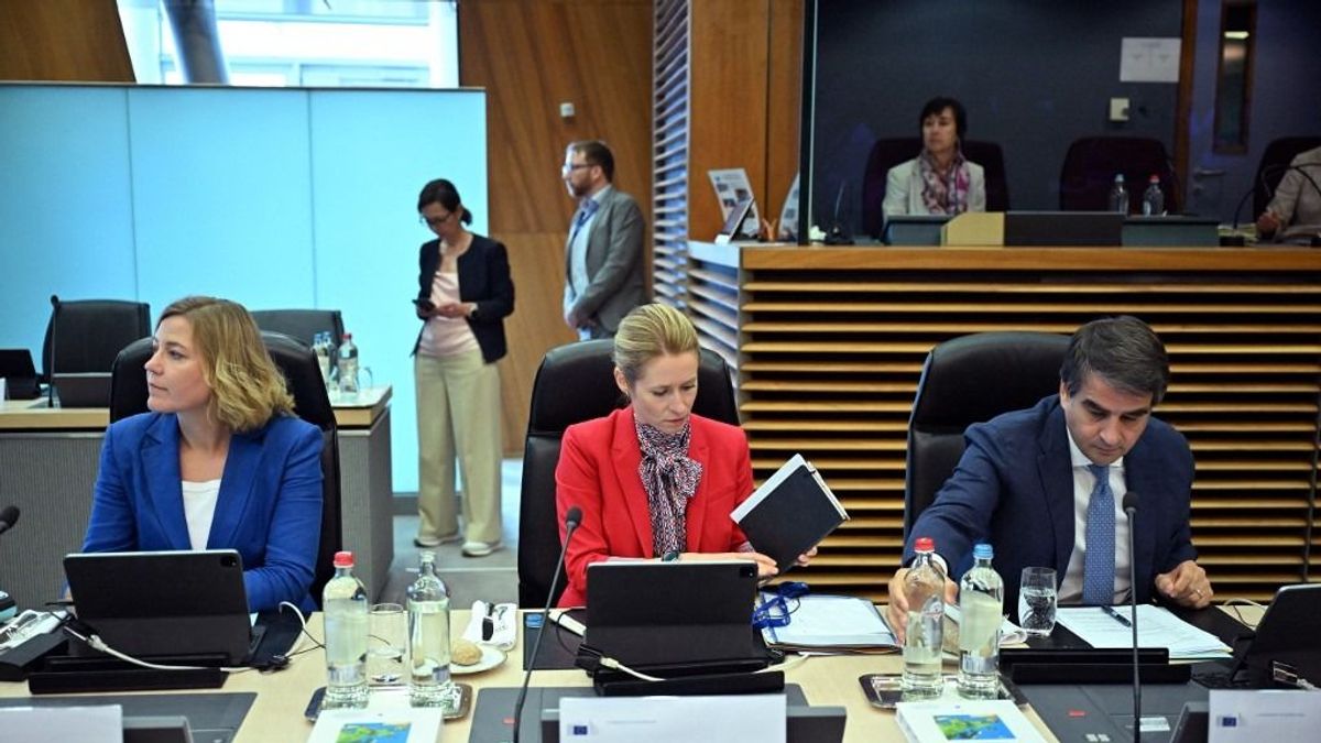 Az EU jóváhagyta az eddigi egyik legszigorúbb szankciós csomagot