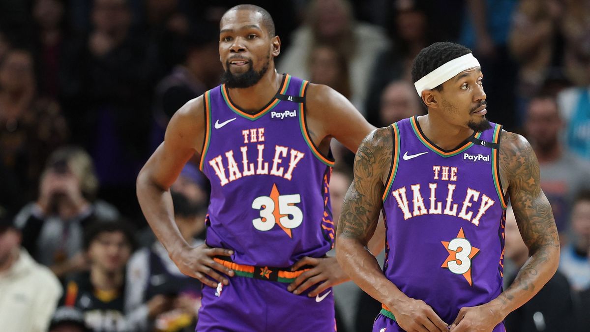 Kevin Durant (balra) és Bradley Beal immár külön utakon jár az NBA-ben.