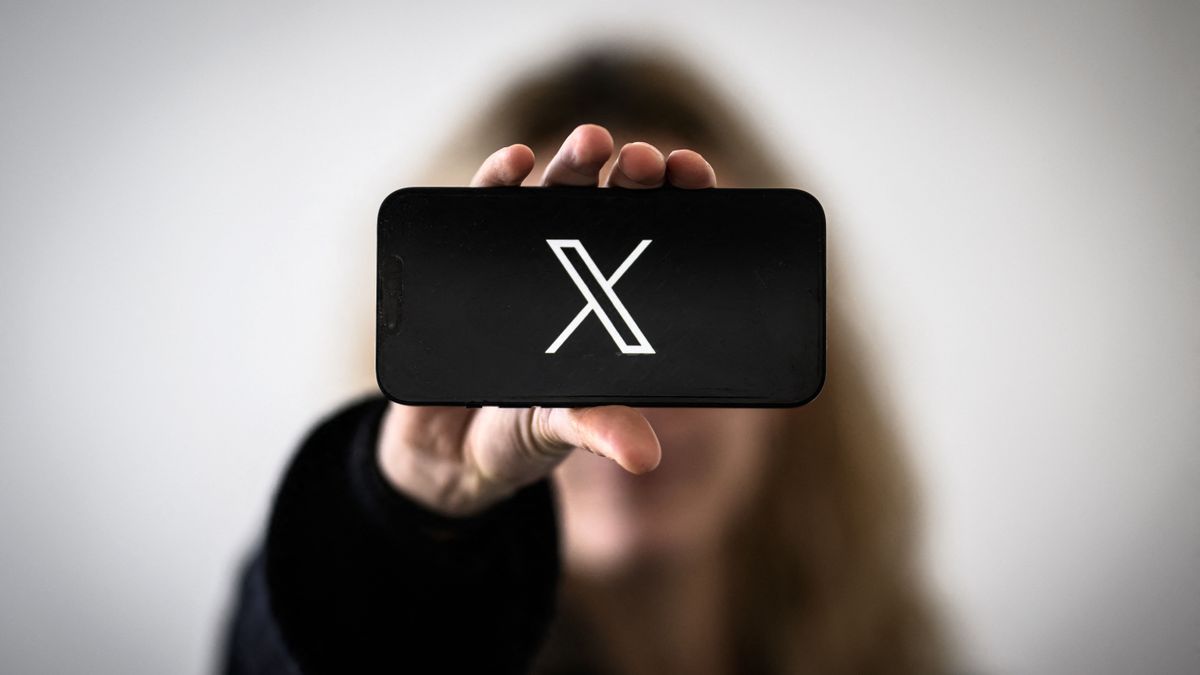 Vizsgálat indult Franciaországban a X ellen