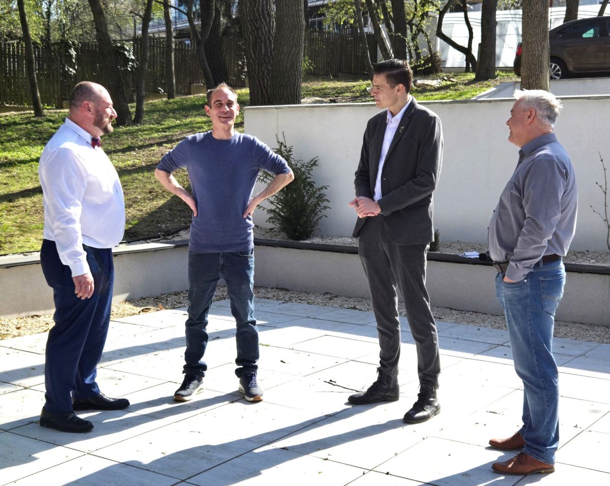 Sándor Fegyir ukrán nagykövat eligazítást tart