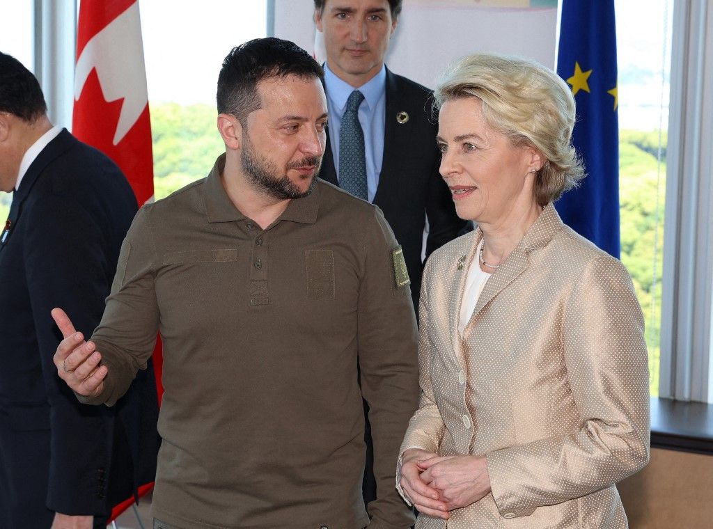 Volodimir Zelenszkij ukrán elnök és Ursula von der Leyen (Fotó: AFP)