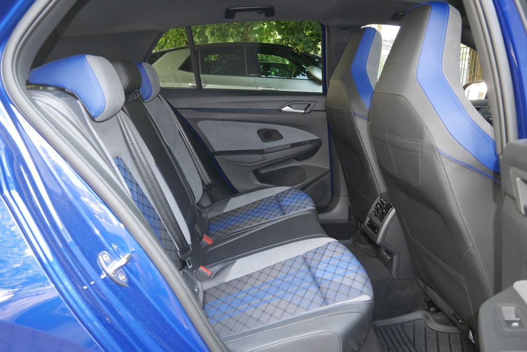 Volkswagen Golf R
