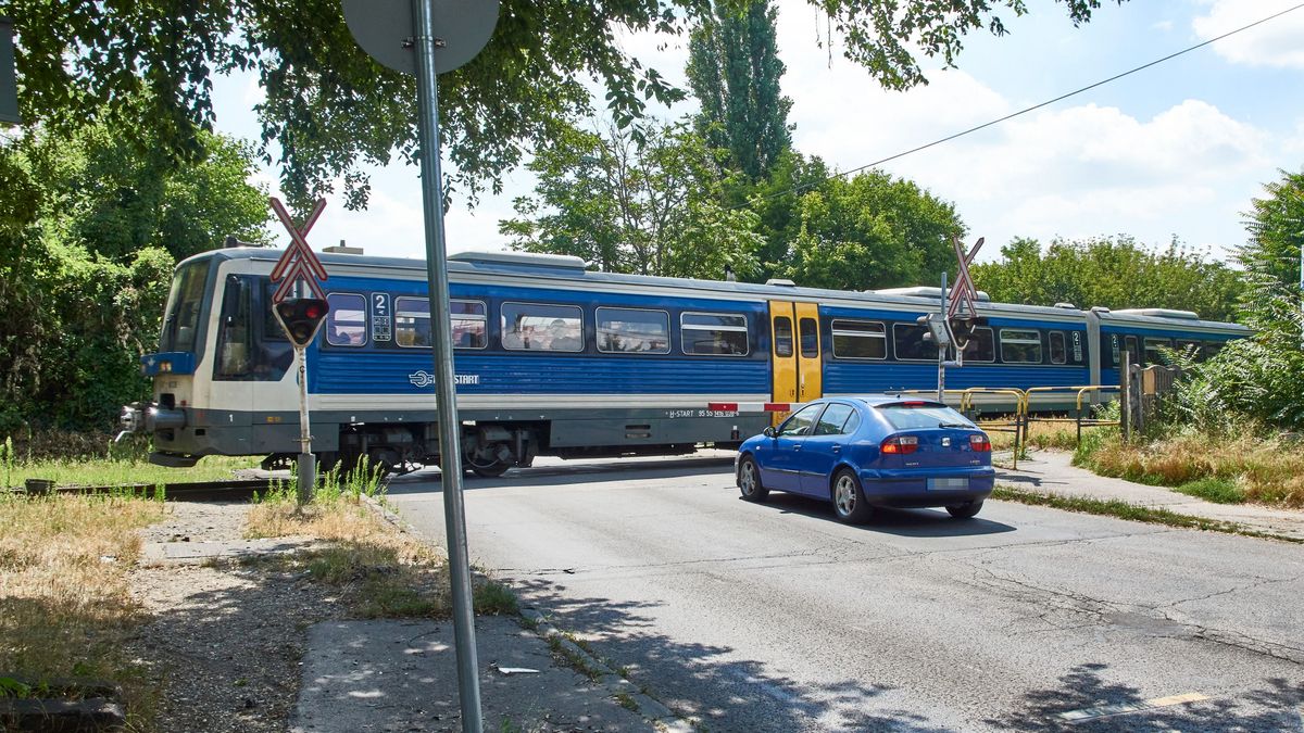 Több mint 110 milliót fizetett a júniusi késések után a MÁV