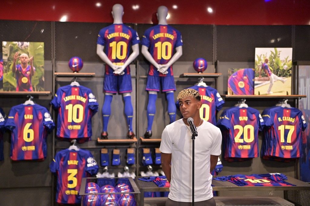 Lamine Yamal megkapta a Barcelona ikonikus 10-es mezszámát