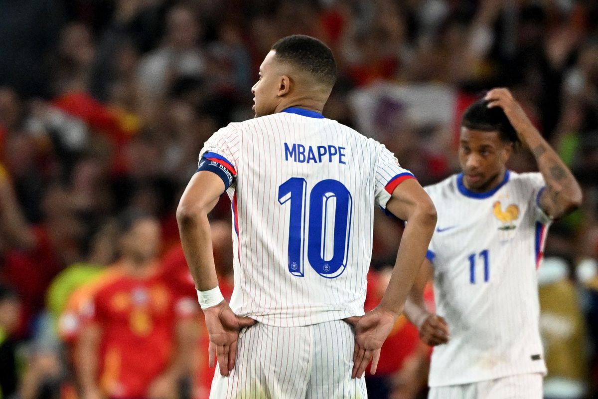 Kylian Mappé a francia válogatottban. Ő lesz a Real Madrid új tízese vagy Arda Güler? 