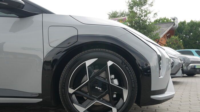 Kia EV4