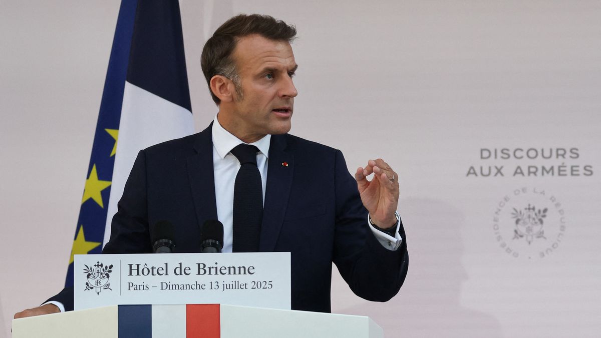Emmanuel Macron a védelmi kiadások jelentős emelését jelentette be