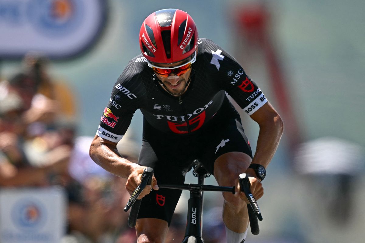 Julian Alaphilippe korábban viselhette a Tour de France sárga trikóját is, idén furcsa nézői incidenssel hívta fel magára a figyelmet