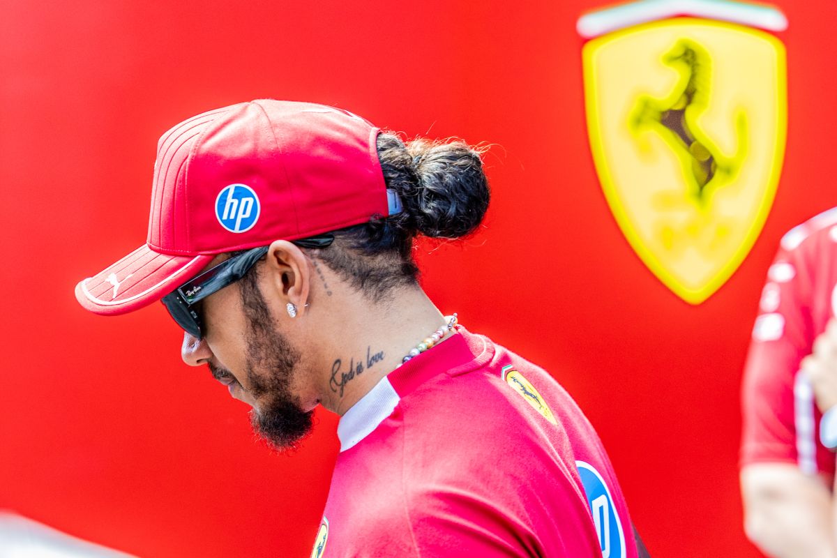 Lewis Hamilton csütörtök dél magasságában érkezett meg a Hungaroringre