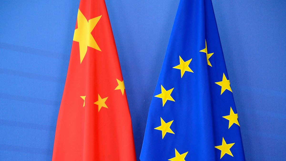 Feszült hangulatban kezdődik az EU–Kína csúcstalálkozó