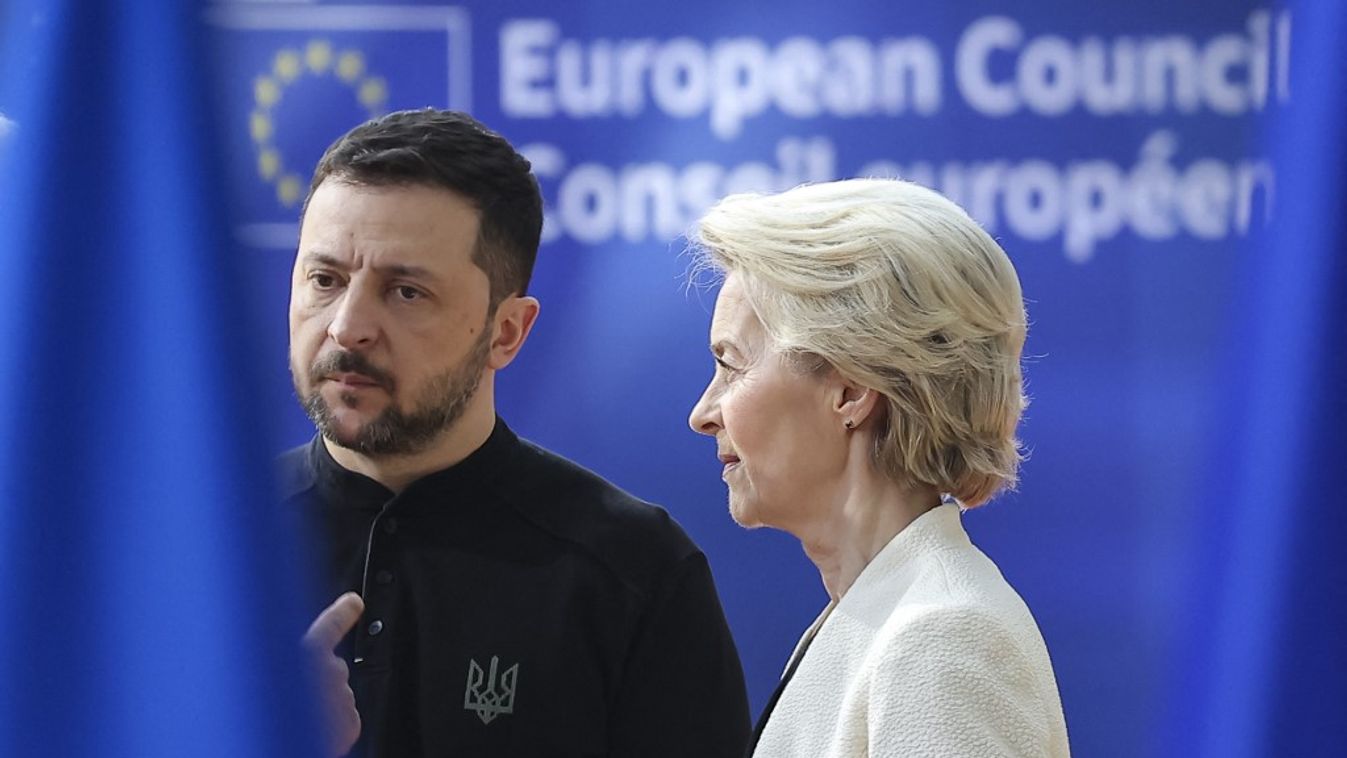 Volodimir Zelenszkij és Ursula von der Leyen (Fotó: AFP)