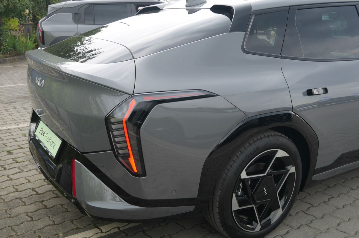 Kia EV4