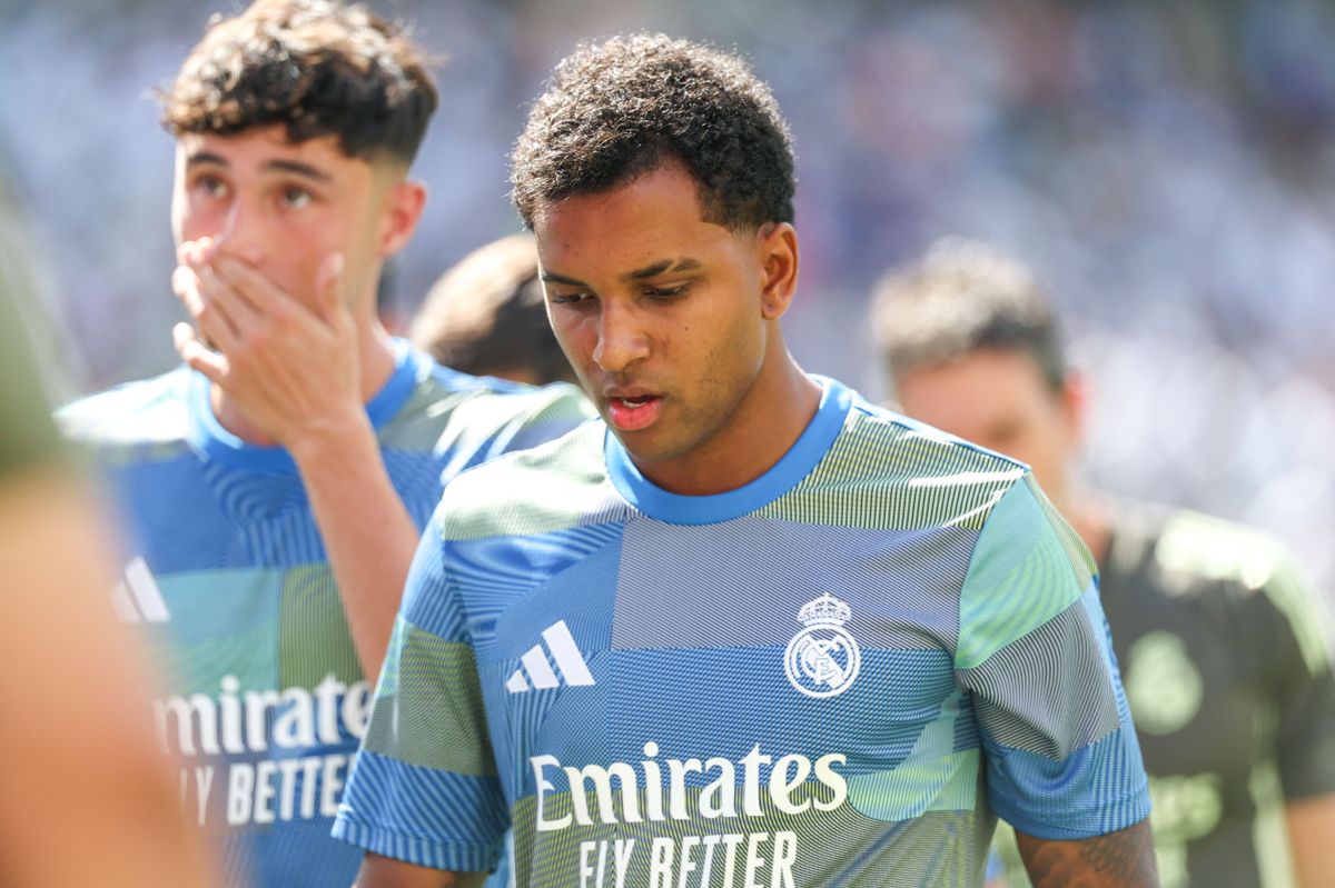 Rodrygo könnyen lehet, hogy távozik a Real Madridtól. A Liverpool, a Chelsea, az Arsenal, a Tottenham Hotspur is vinné a brazil támadót.