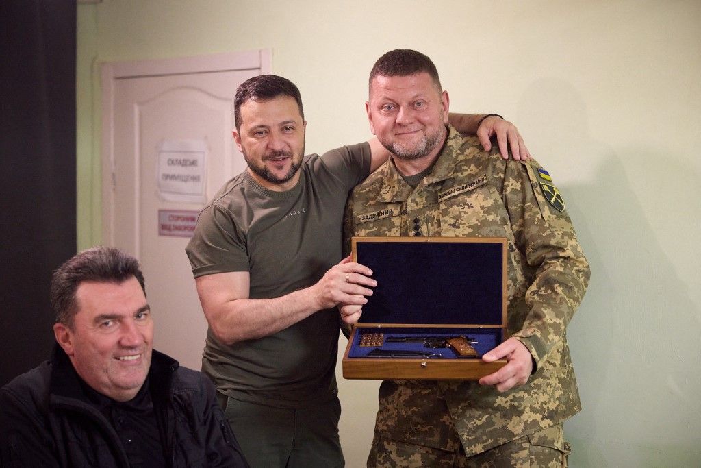 Zaluzsnij lehet Zelenszkij utódja