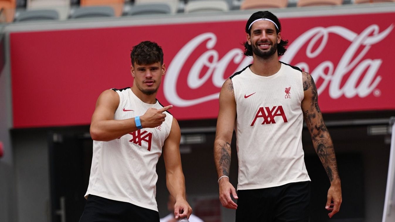Kerkez Milos és Szoboszlai Dominik a Liverpool edzésén 