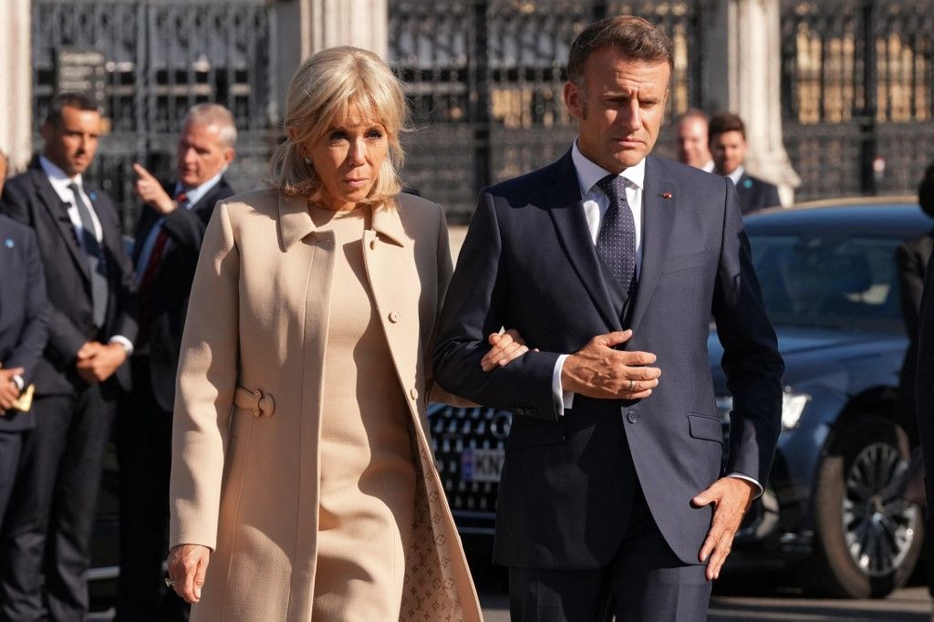 Emmanuel Macron francia elnök és felesége, Brigitte Macron (Fotó: CARLOS JASSO / POOL)