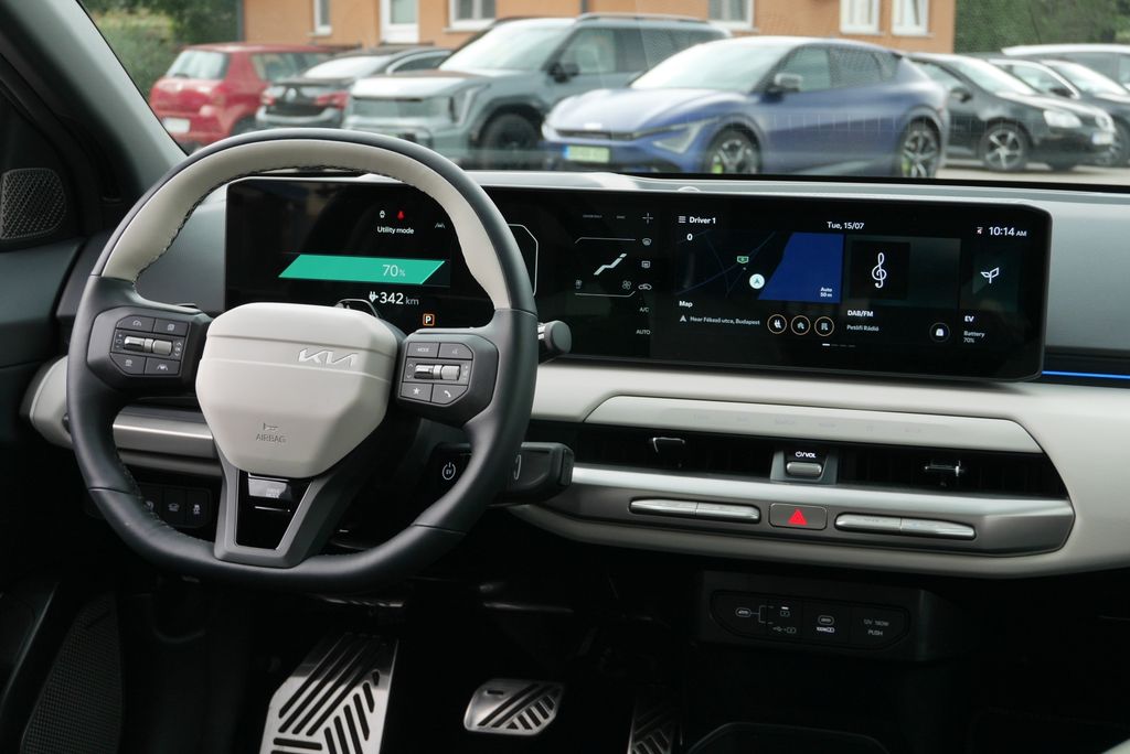 Kia EV4