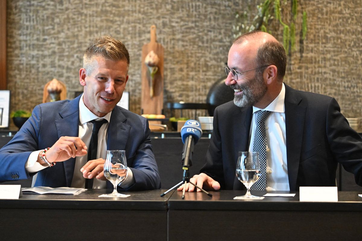 Magyar Péter és a Tisza Párt programját Brüsszelben írják – fogalmazott Bóka János
