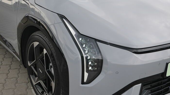 Kia EV4