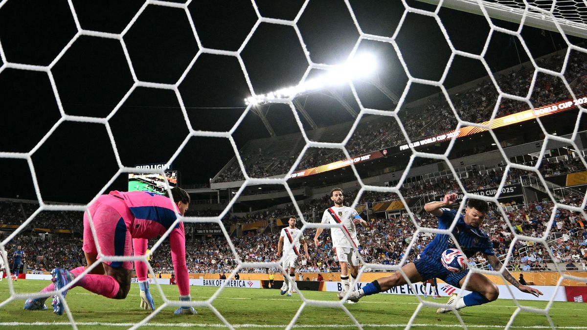 Világszenzáció: hétgólos meccsen az al-Hilal kiejtette a Manchester City csapatát!