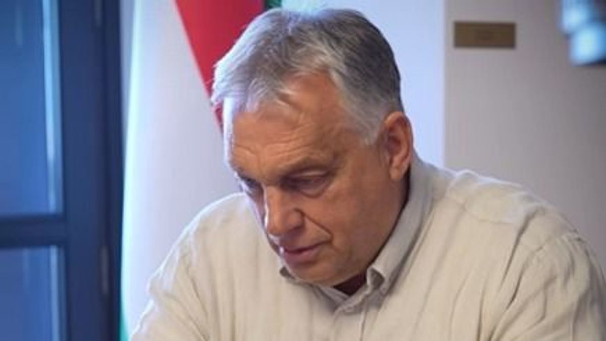 Orbán Viktor kísérleti egérhez hasonlította Kapu Tibort, űrhajósunk helyeselt + videó