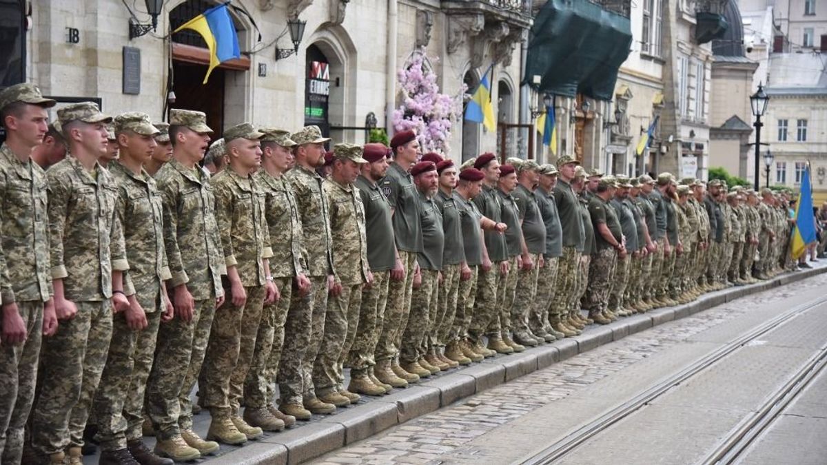 Aki csak tud, elmenekül az ukrán kényszersorozás elől + videó