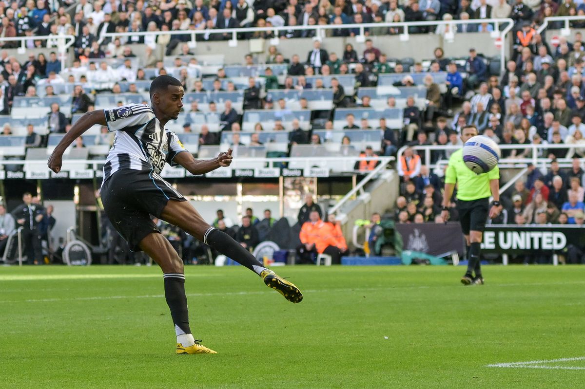 A Liverpool lemondott Alexander Isak megszerzéséről
