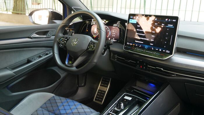 Volkswagen Golf R