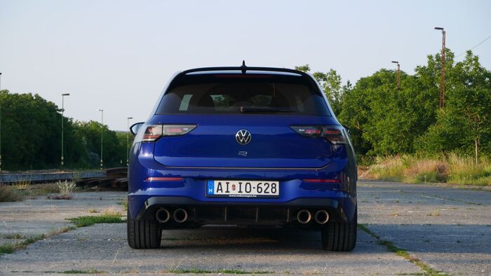 Volkswagen Golf R
