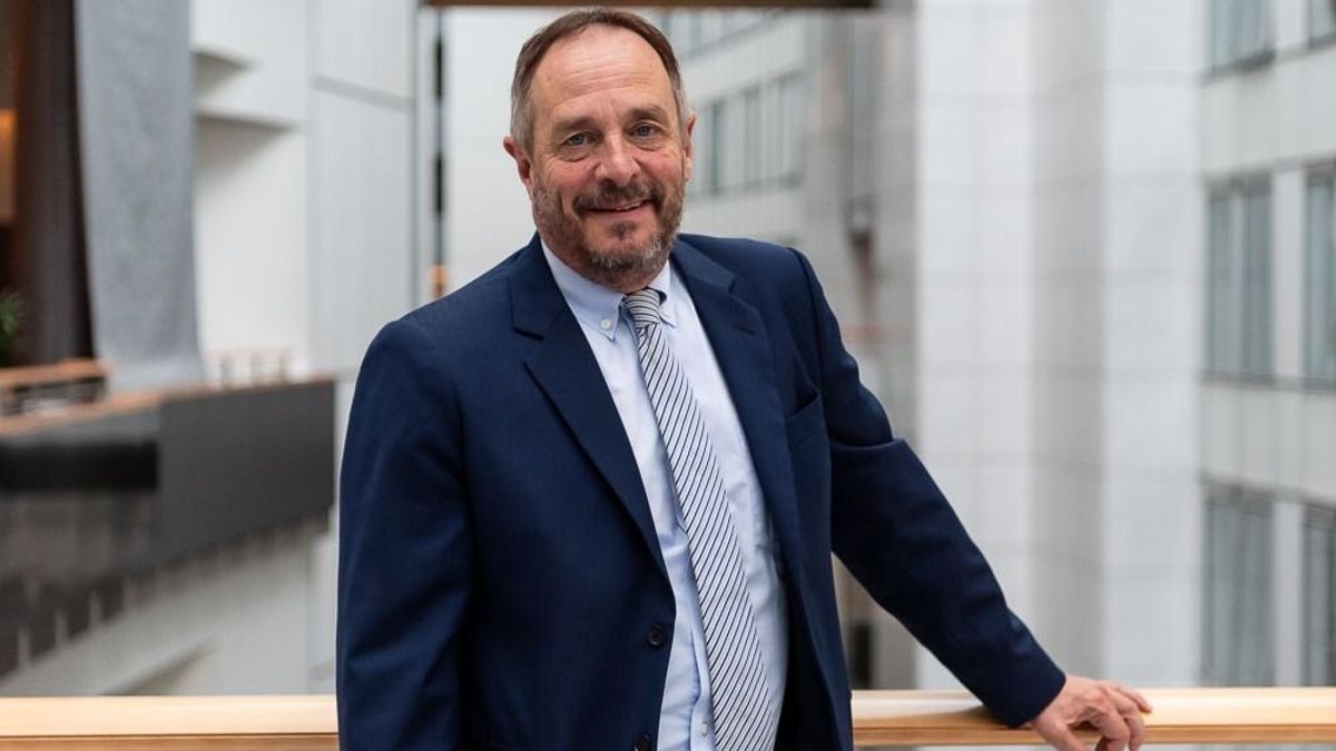 Hölvényi György: A keresztény közösségek nélkülözhetetlenek