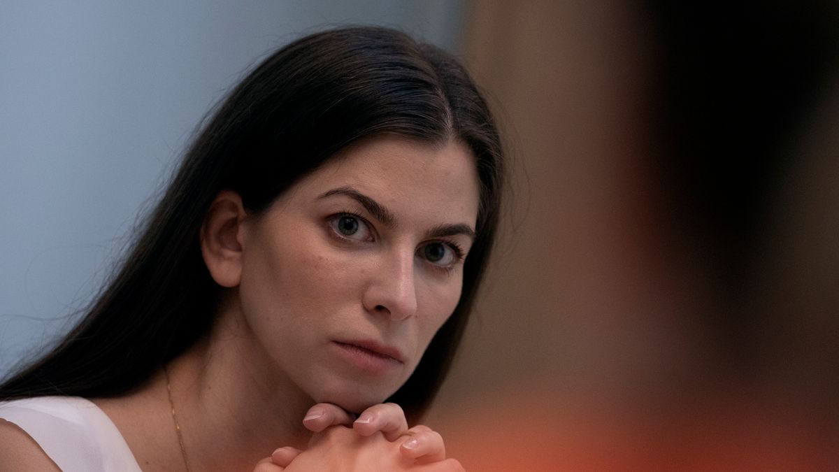 Szentkirályi Alexandra: Lángoló buszok és ukrán színek a Lánchídon + videó