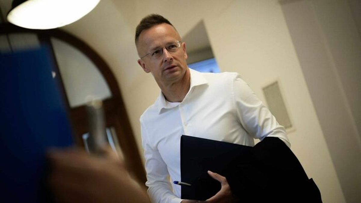 Hungary FM: The Goal Remains to Stay Out Of The War