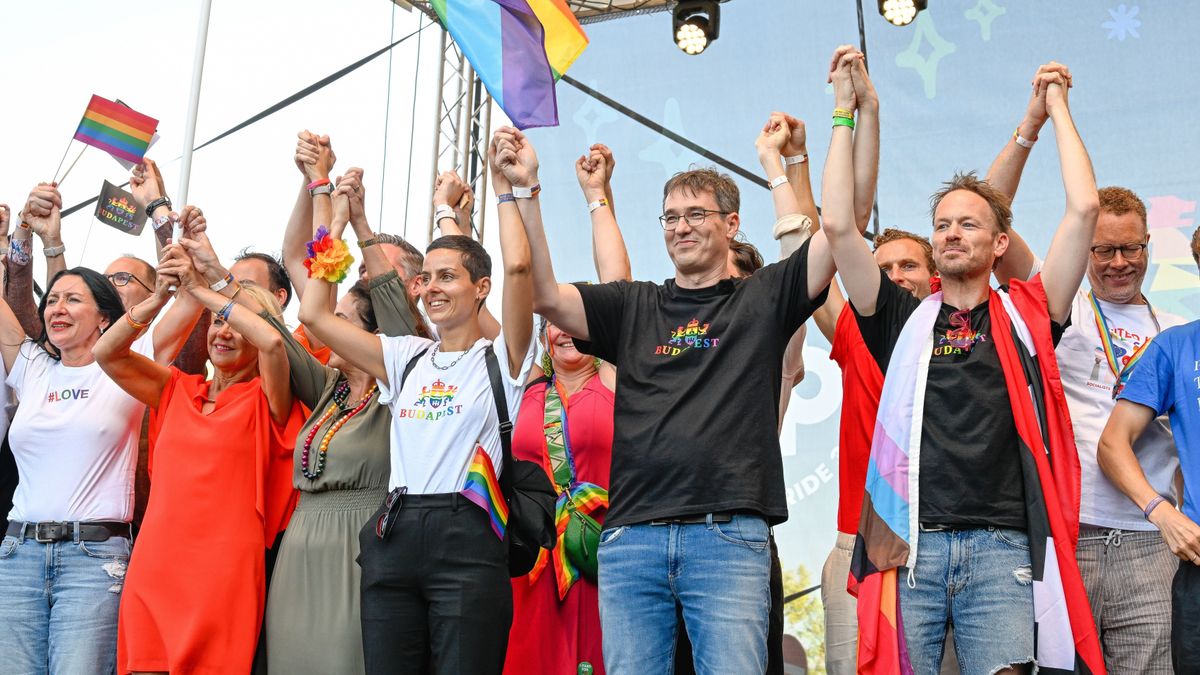 Karácsony sikeresen teljesítette a globalisták elvárásait
