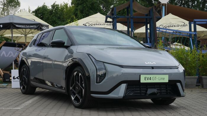 Kia EV4
