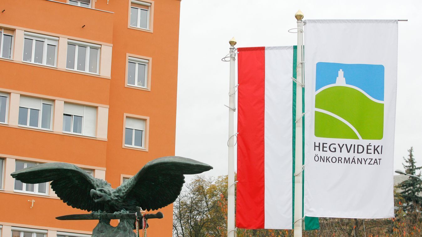 Turul, szobor, vita, Lázár János