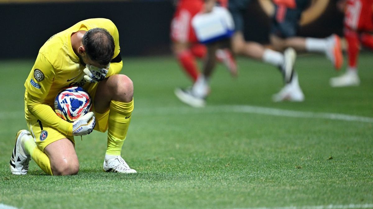 Donnarumma ügynöke visszaszólt, Neuer brutális tarolására emlékeztetett + videó