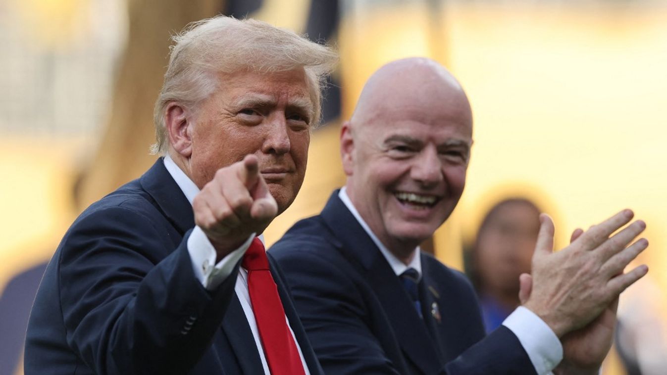 Donald Trump amerikai elnök és Gianni Infantino, a FIFA elnöke (Fotó: AFP)
