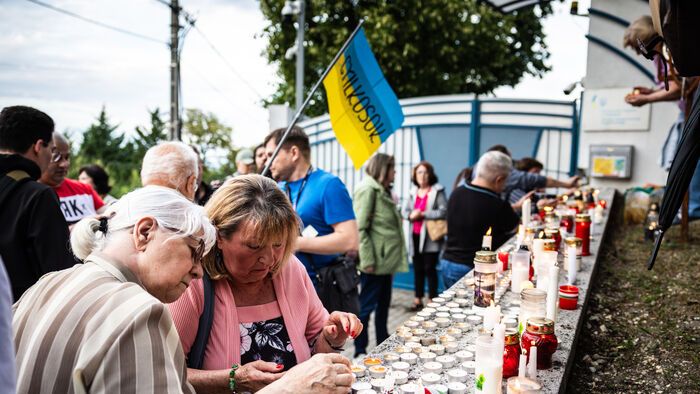 Ukrán nagykövetség gyertyagyújtás