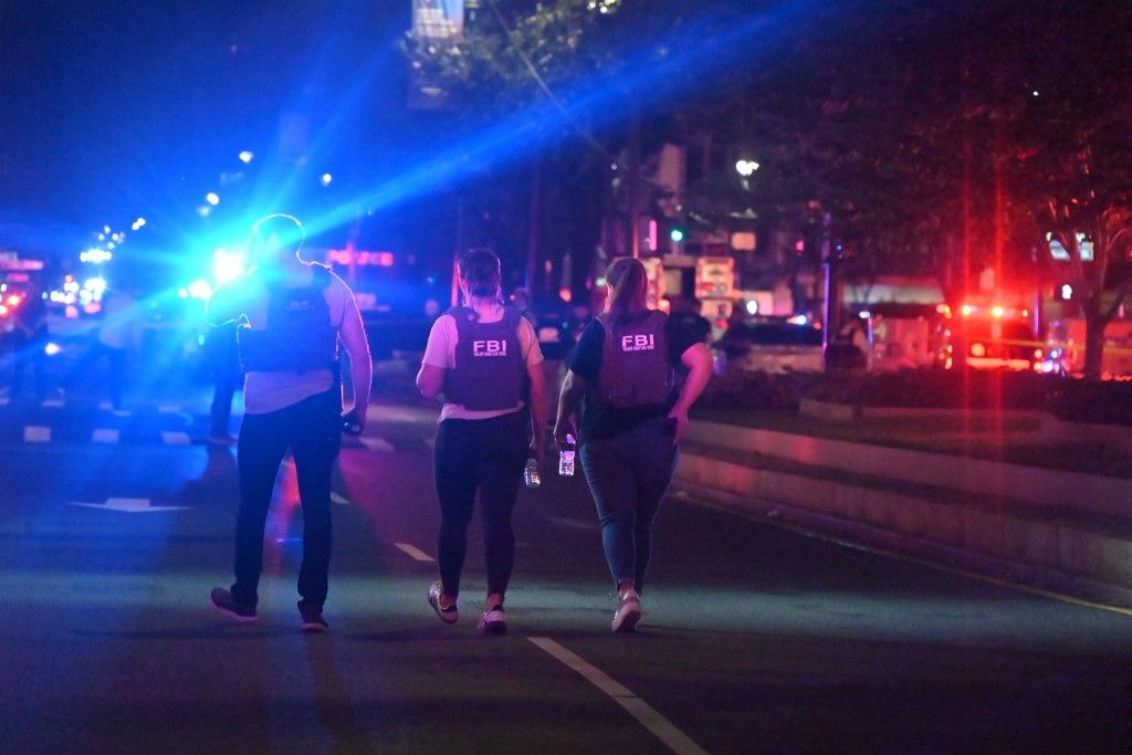 New York: rendőrség és az FBI is a lövöldözés helyszínén (Fotó: AFP)