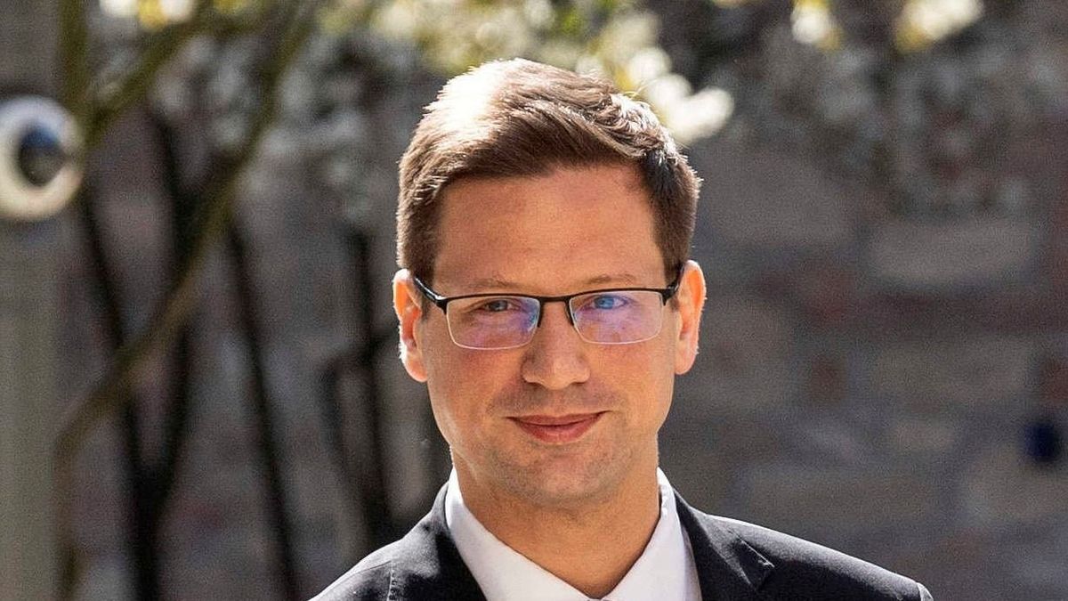 Megszületett Gulyás Gergely első gyermeke