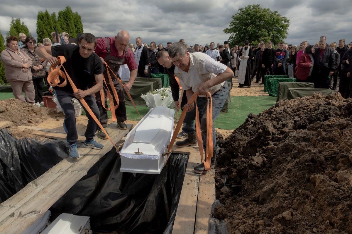 Illusztráció. Egy magyar férfi belehalt az ukrán toborzók brutalitásába, a kényszersorozás soha nem látott méreteket öltött