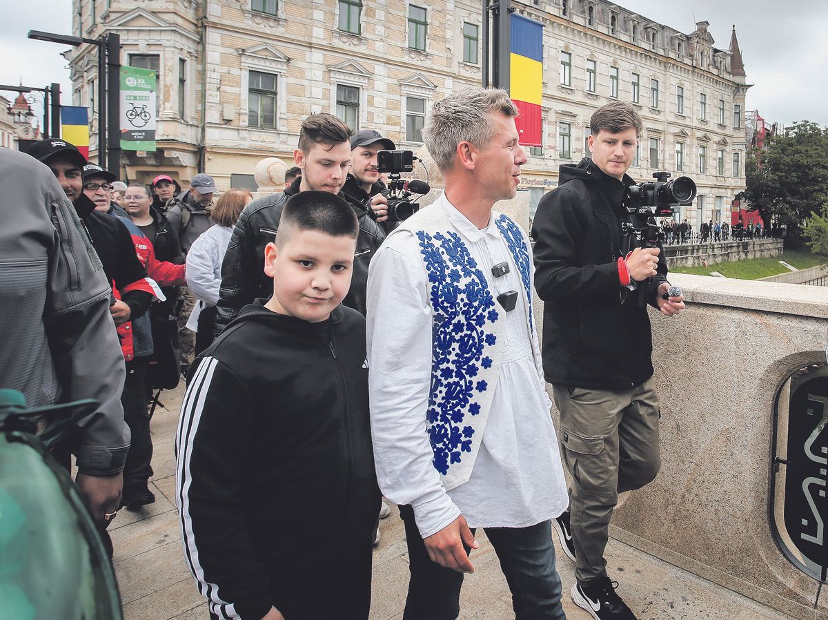 20250524 Nagyvárad
Lezárult Magyar Péter a Tisza Párt elnökének 10 napos zarándokútja, amely május 14-én indult a budapesti Szent István Bazilika elől, és május 24-én ért véget a romániai Nagyváradon.
fotó: Havran Zoltán (HZ)
MW