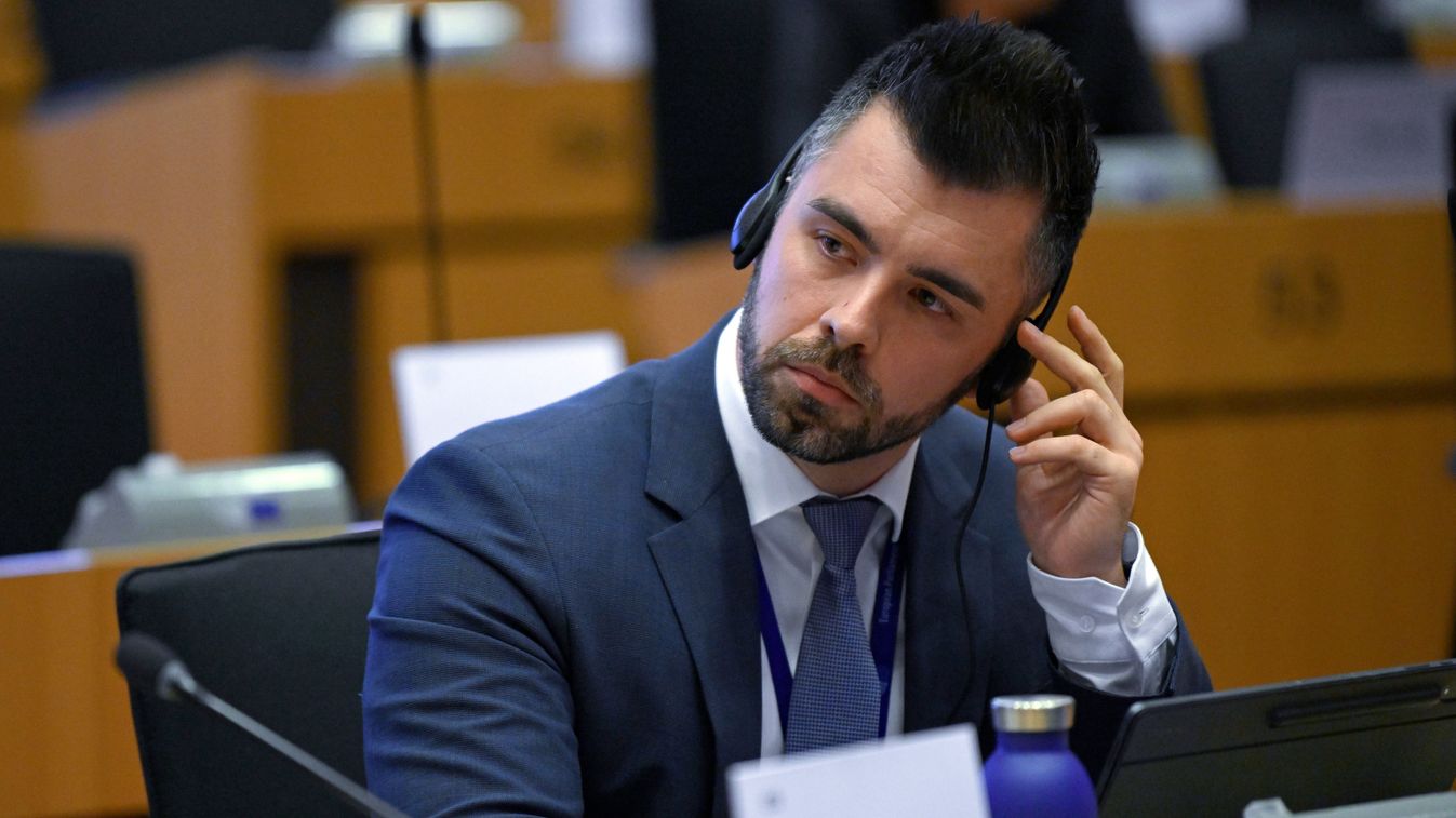 Európai Parlament - A Környezetvédelmi, Közegészségügyi és Élelmiszerbiztonsági Bizottság ülése

MTI Fotószerkesztõség
Purger Tamás