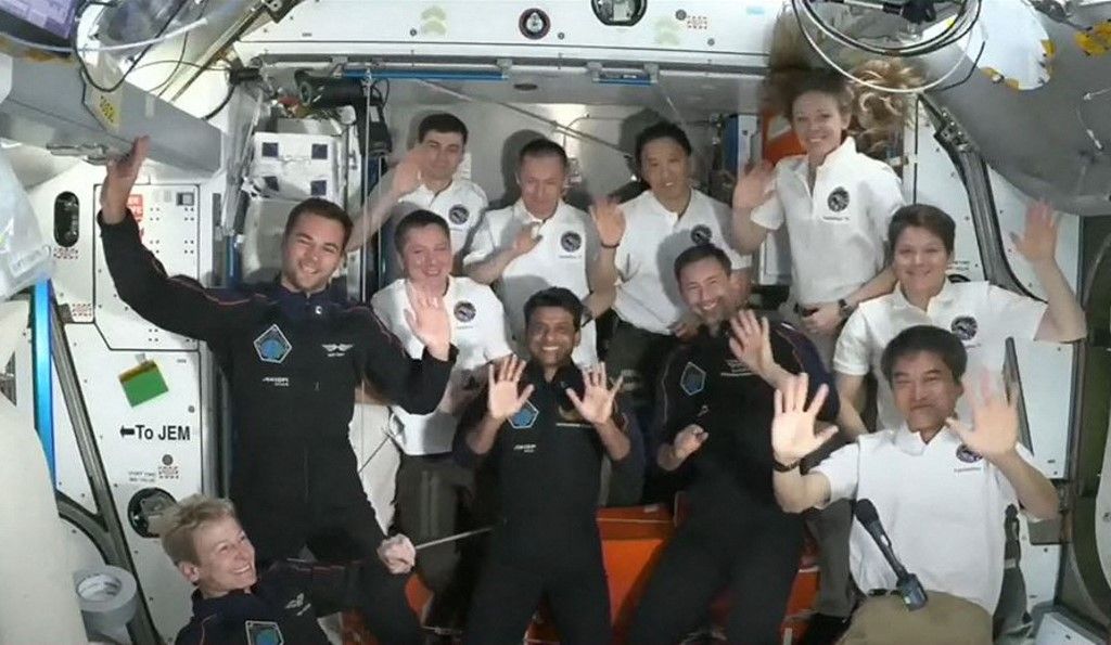 Ma délután zárul az Axiom–4 küldetése: a SpaceX Crew Dragon kapszulája, a „Grace” várhatóan néhány órán belül belép a Föld légkörébe. (Fotó: HANDOUT / NASA+)