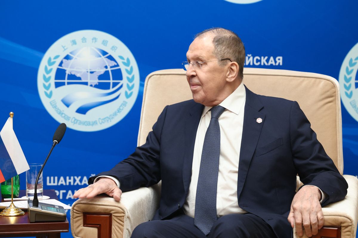 Szergej Lavrov szerint a Nyugat démonizálja Oroszországot